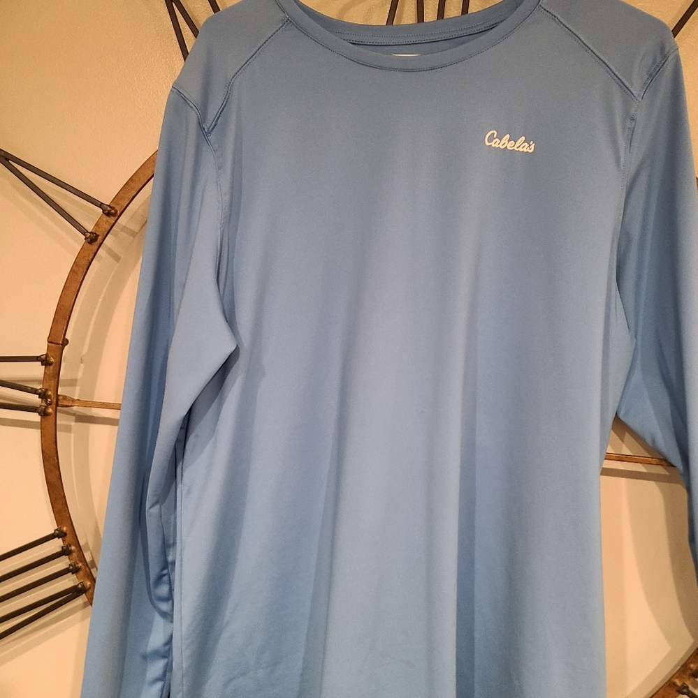 Cabelas womens Cool Core  rash guard